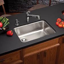 Undermount Sink with Offset Drain