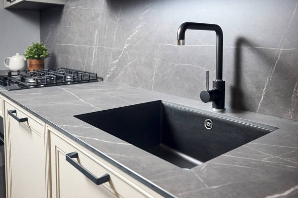 Undermount Sink with Offset Drain